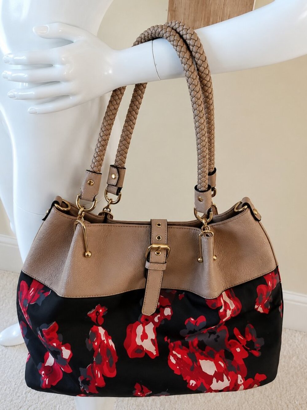 Black Rivet Black/Red Faux Leather Braided Handles Shoulder Bag Set